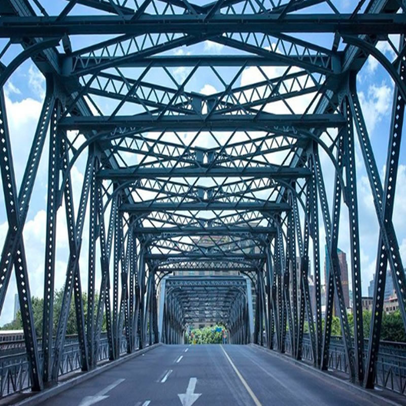 Puente metálico con vigas de celosía para carretera en Bogotá Colombia. Montajes, Ingeniería y Construcción. MIC SAS. Puente metálico con vigas de celosía para carretera en Bogotá Colombia. Montajes, Ingeniería y Construcción. MIC SAS.