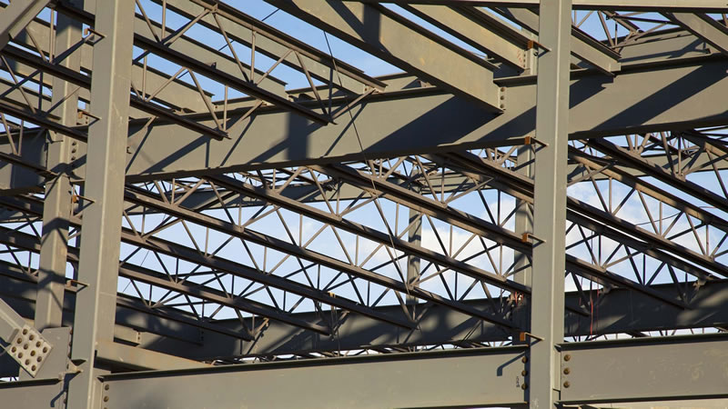Vigas de celosía en estructura metálica compleja para grandes luces en Bogotá Colombia. Montajes, Ingeniería y Construcción. MIC SAS. Vigas de celosía en estructura metálica compleja para grandes luces en Bogotá Colombia. Montajes, Ingeniería y Construcción. MIC SAS.
