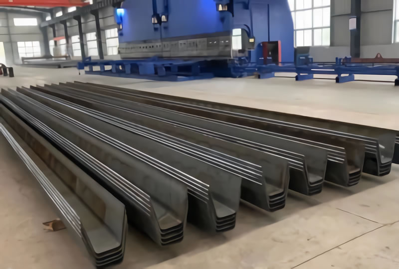 Perfiles de acero para vigas con planchas ortotrópicas en Bogotá Colombia. Montajes, Ingeniería y Construcción MIC SAS. Perfiles de acero para vigas con planchas ortotrópicas en Bogotá Colombia. Montajes, Ingeniería y Construcción MIC SAS.