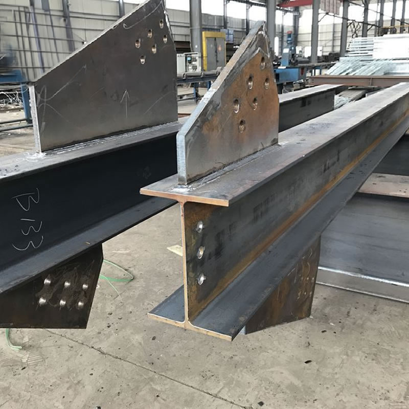 Vigas metálicas a medida fabricadas con placas para proyectos especiales en Bogotá Colombia. Montajes, Ingeniería y Construcción. MIC SAS. Vigas metálicas a medida fabricadas con placas para proyectos especiales en Bogotá Colombia. Montajes, Ingeniería y Construcción. MIC SAS.