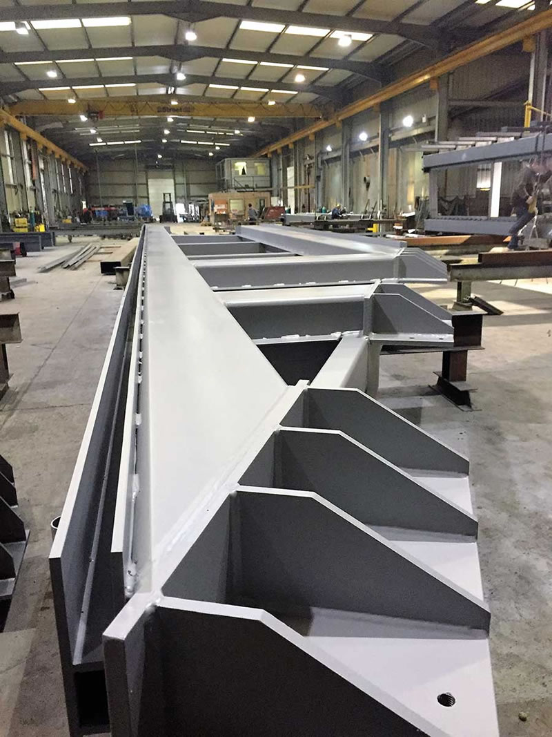 Fabricacion viga acero estructural personalizada proyectos especiales en Bogotá, Colombia. Montajes, Ingeniería y Construcción. MIC SAS. Fabricacion viga acero estructural personalizada proyectos especiales en Bogotá, Colombia. Montajes, Ingeniería y Construcción. MIC SAS.