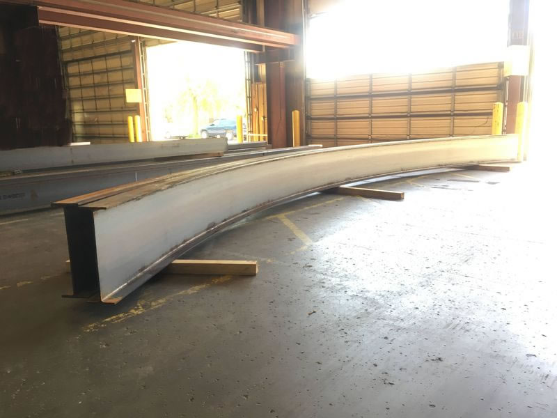Viga acero curvada larga personalizada proyectos especiales en Bogotá, Colombia. Montajes, Ingeniería y Construcción. MIC SAS. Viga acero curvada larga personalizada proyectos especiales en Bogotá, Colombia. Montajes, Ingeniería y Construcción. MIC SAS.