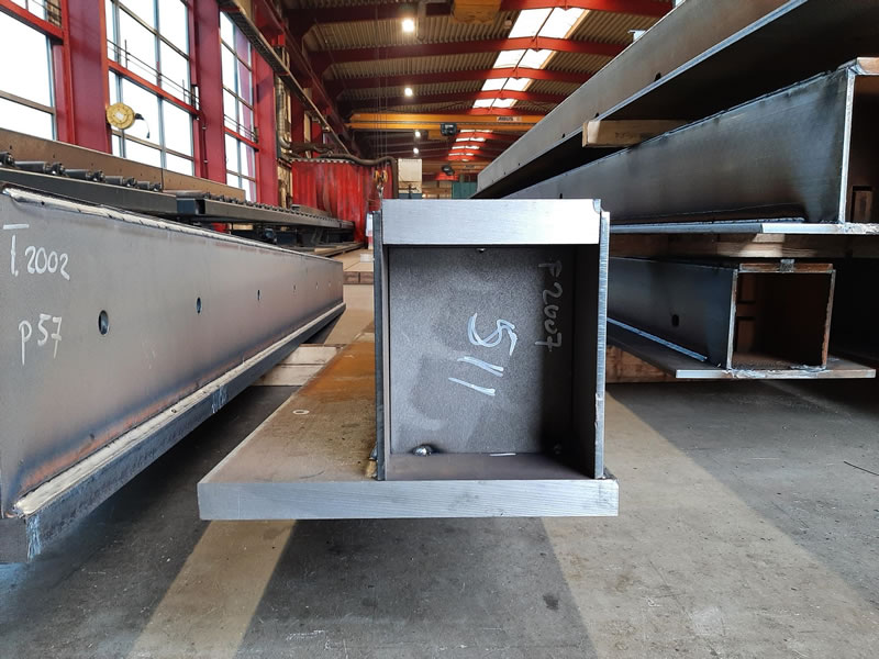 Vigas acero estructural marcadas para fabricacion proyectos especiales en bogota colombia. Montajes, Ingeniería y Construcción. MIC SAS. Vigas acero estructural marcadas para fabricacion proyectos especiales en bogota colombia. Montajes, Ingeniería y Construcción. MIC SAS.