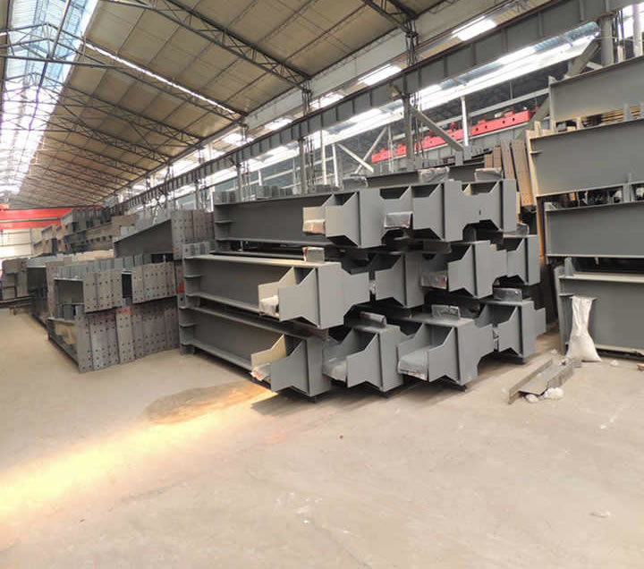 Vigas acero prefabricadas para estructuras metalicas en proyectos en bogota colombia. Montajes, Ingeniería y Construcción. MIC SAS. Vigas acero prefabricadas para estructuras metalicas en proyectos en bogota colombia. Montajes, Ingeniería y Construcción. MIC SAS.