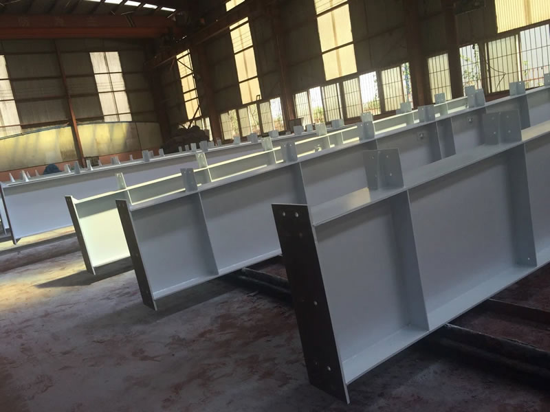 Vigas acero prefabricadas pintura anticorrosiva proyectos especiales en bogota colombia. Montajes, Ingeniería y Construcción. MIC SAS. Vigas acero prefabricadas pintura anticorrosiva proyectos especiales en bogota colombia. Montajes, Ingeniería y Construcción. MIC SAS.