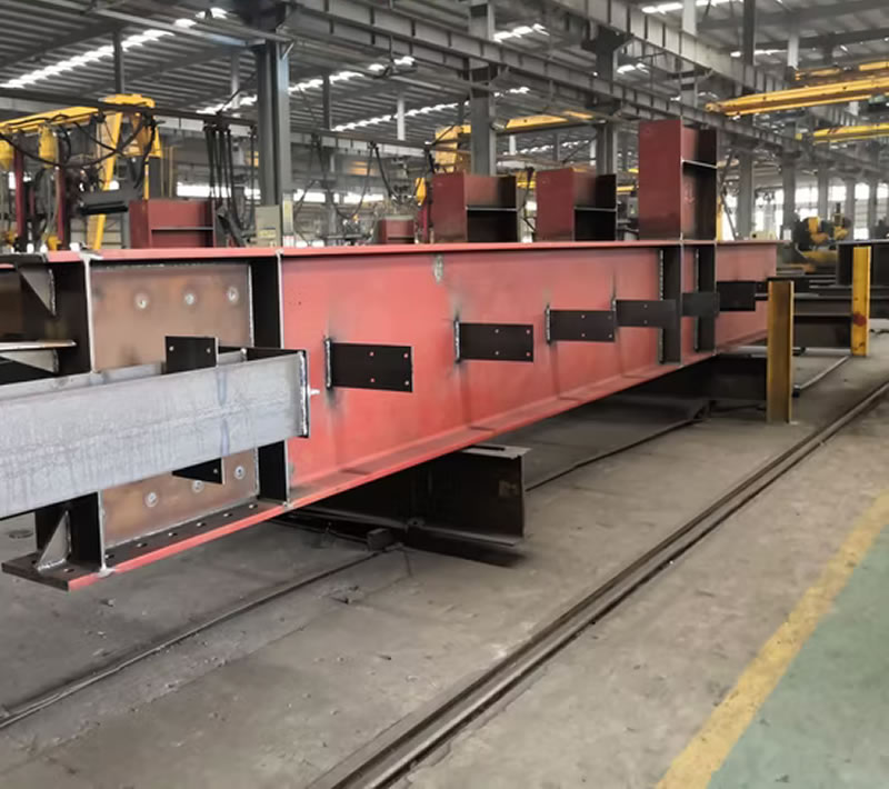 Componente único de viga personalizada con fabricación de precisión en Bogotá, Colombia. Montajes, Ingeniería y Construcción. MIC SAS. Componente único de viga personalizada con fabricación de precisión en Bogotá, Colombia. Montajes, Ingeniería y Construcción. MIC SAS.