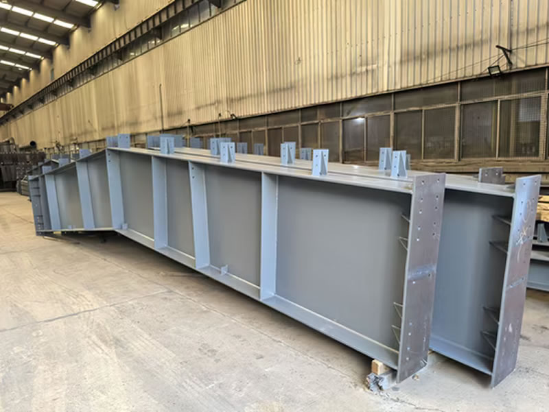 Vigas personalizadas a medida como componentes únicos fabricadas en Bogotá, Colombia. Montajes, Ingeniería y Construcción. MIC SAS. Vigas personalizadas a medida como componentes únicos fabricadas en Bogotá, Colombia. Montajes, Ingeniería y Construcción. MIC SAS.
