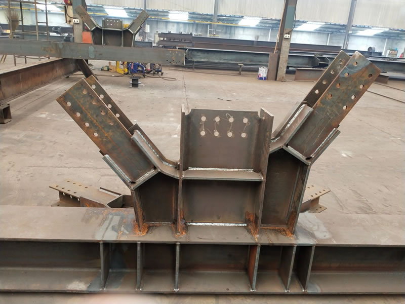 Fabricación conexión viga acero personalizada proyectos especiales en Bogotá Colombia. Montajes, Ingeniería y Construcción. MIC SAS. Fabricación conexión viga acero personalizada proyectos especiales en Bogotá Colombia. Montajes, Ingeniería y Construcción. MIC SAS.