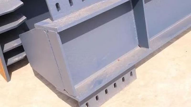 Viga personalizada fabricada según especificación con pintura en Bogotá Colombia. Montajes, Ingeniería y Construcción. MIC SAS. Viga personalizada fabricada según especificación con pintura en Bogotá Colombia. Montajes, Ingeniería y Construcción. MIC SAS.