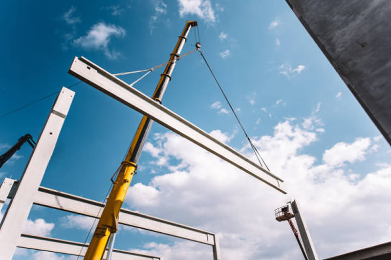 Montaje vigas acero prefabricadas dfma optimizando construccion en Bogota, Colombia. Montajes, Ingeniería y Construcción. MIC SAS. Montaje vigas acero prefabricadas dfma optimizando construccion en Bogota, Colombia. Montajes, Ingeniería y Construcción. MIC SAS.