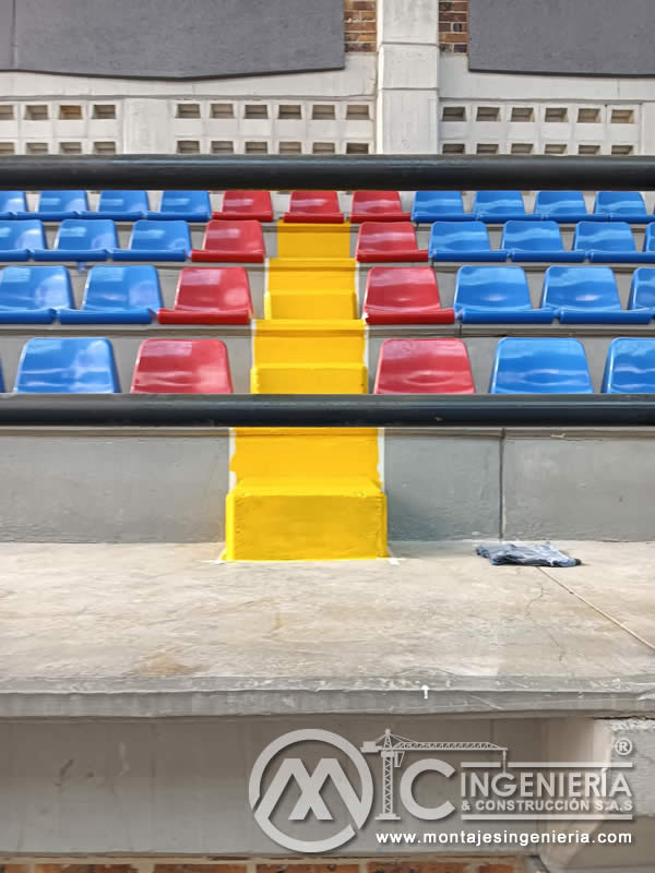 Acabados con pintura industrial sobre graderías en concreto para colegios en Bogotá, Colombia. Montajes, Ingeniería y Construcción MIC SAS. Acabados con pintura industrial sobre graderías en concreto para colegios en Bogotá, Colombia. Montajes, Ingeniería y Construcción MIC SAS.