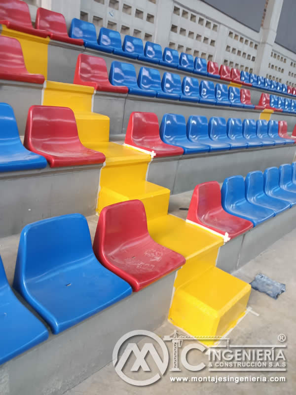 Acabados con pintura industrial sobre graderías en concreto para colegios en Bogotá, Colombia. Montajes, Ingeniería y Construcción MIC SAS. Acabados con pintura industrial sobre graderías en concreto para colegios en Bogotá, Colombia. Montajes, Ingeniería y Construcción MIC SAS.