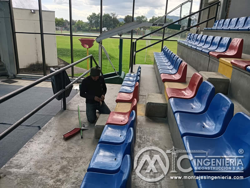 Construcción de graderías en concreto para colegio en Bogotá, Colombia. Montajes, Ingeniería y Construcción MIC SAS. Construcción de graderías en concreto para colegio en Bogotá, Colombia. Montajes, Ingeniería y Construcción MIC SAS.