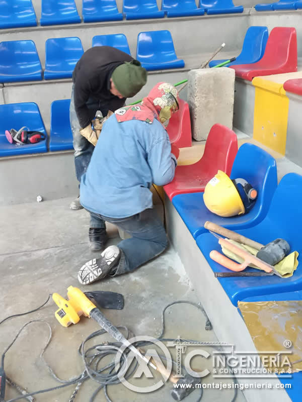 Instalación de volúmenes de concreto para graderías de colisedo en colegio en Bogotá, Colombia. Montajes, Ingeniería y Construcción MIC SAS. Instalación de volúmenes de concreto para graderías de colisedo en colegio en Bogotá, Colombia. Montajes, Ingeniería y Construcción MIC SAS.