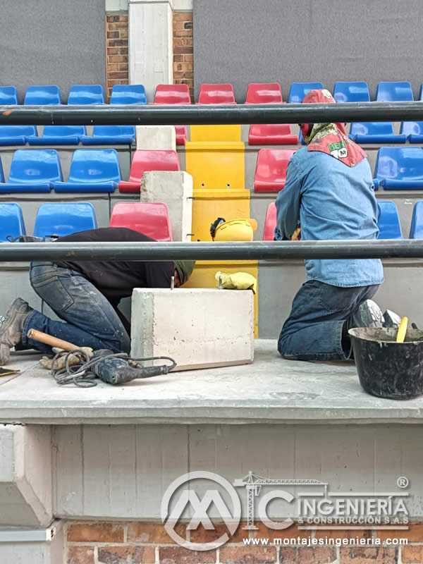 Instalación de volúmenes de concreto para graderías de colisedo en colegio en Bogotá, Colombia. Montajes, Ingeniería y Construcción MIC SAS. Instalación de volúmenes de concreto para graderías de colisedo en colegio en Bogotá, Colombia. Montajes, Ingeniería y Construcción MIC SAS.