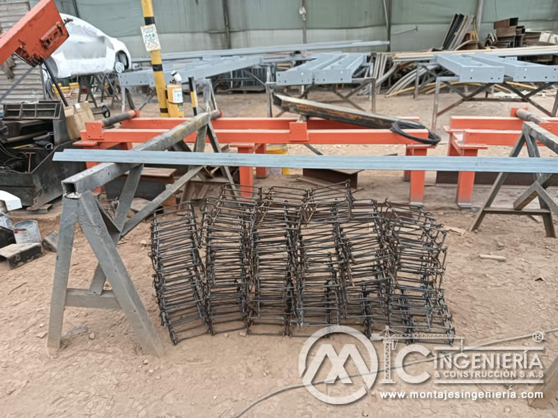 Diseño y construcción de partes estructurales, vigas y columnas metálicas en Bogotá, Colombia. Montajes, Ingeniería y Construcción MIC SAS.