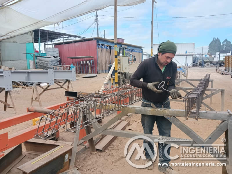 Diseño y construcción de partes estructurales, vigas y columnas metálicas en Bogotá, Colombia. Montajes, Ingeniería y Construcción MIC SAS.