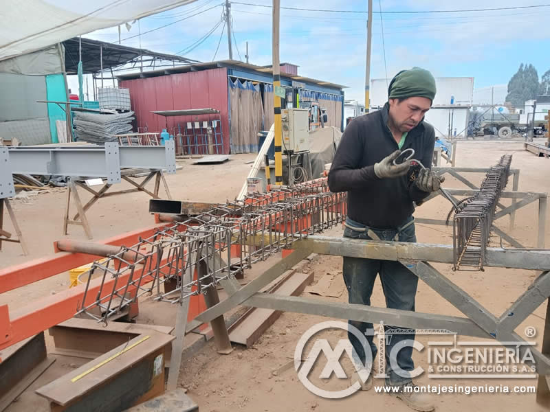 Diseño y construcción de partes estructurales, vigas y columnas metálicas en Bogotá, Colombia. Montajes, Ingeniería y Construcción MIC SAS.