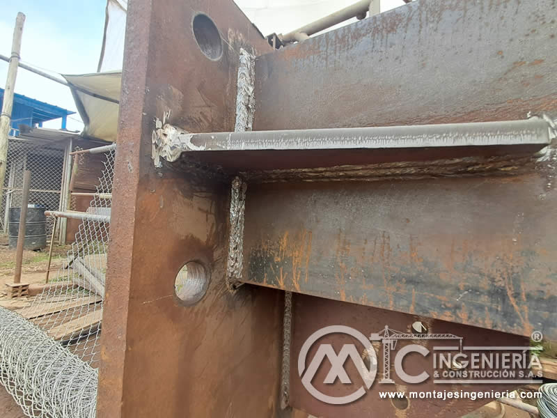 Diseño y construcción de partes estructurales, vigas y columnas metálicas en Bogotá, Colombia. Montajes, Ingeniería y Construcción MIC SAS.