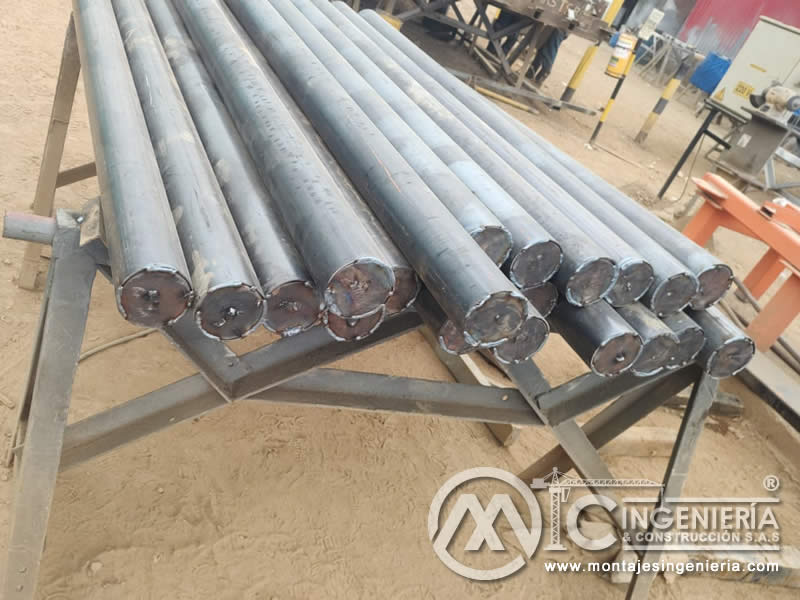 Fabricación de elementos estructurales metálicos en el taller en Bogotá, Colombia. Montajes, Ingeniería y Construcción. MIC SAS.