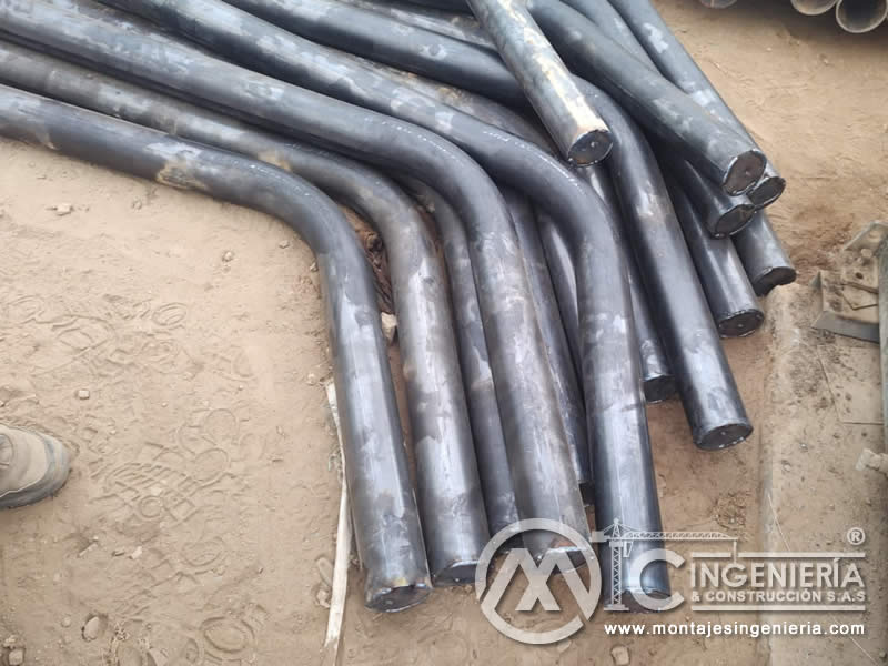 Fabricación de elementos estructurales metálicos en el taller en Bogotá, Colombia. Montajes, Ingeniería y Construcción. MIC SAS.