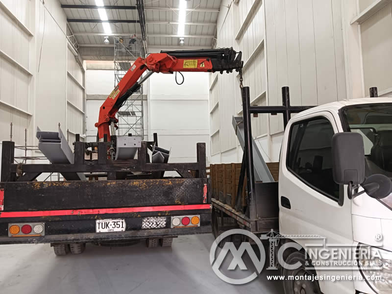 Fabricación de mezzanines metálicos para bodegas y naves industriales en Bogotá, Colombia. Montajes, Ingeniería y Construcción. MIC SAS. Fabricación de mezzanines metálicos para bodegas y naves industriales en Bogotá, Colombia. Montajes, Ingeniería y Construcción. MIC SAS.