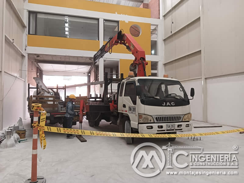 Fabricación de mezzanines metálicos para bodegas y naves industriales en Bogotá, Colombia. Montajes, Ingeniería y Construcción. MIC SAS. Fabricación de mezzanines metálicos para bodegas y naves industriales en Bogotá, Colombia. Montajes, Ingeniería y Construcción. MIC SAS.