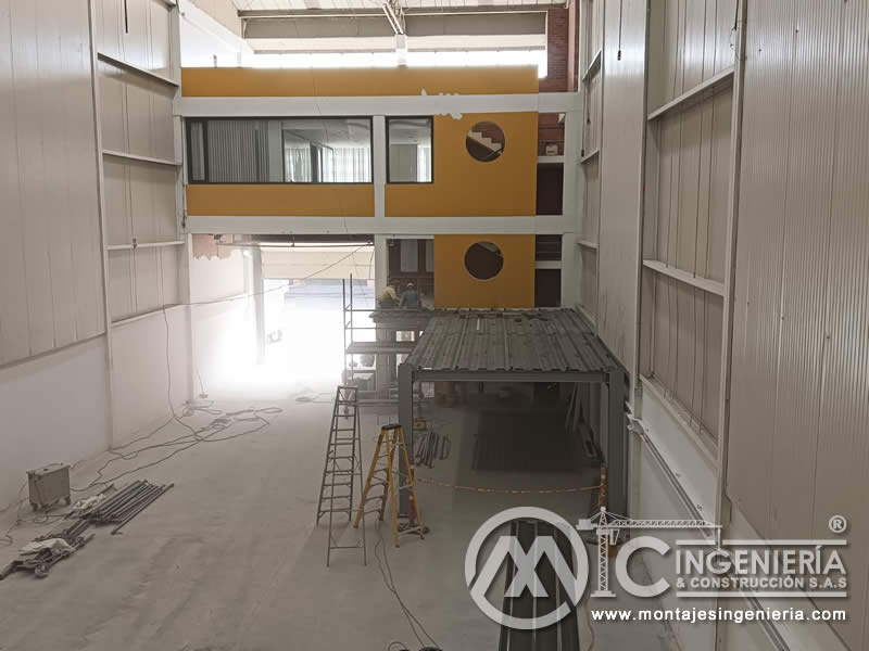 Fabricación de mezzanines metálicos para bodegas y naves industriales en Bogotá, Colombia. Montajes, Ingeniería y Construcción. MIC SAS. Fabricación de mezzanines metálicos para bodegas y naves industriales en Bogotá, Colombia. Montajes, Ingeniería y Construcción. MIC SAS.