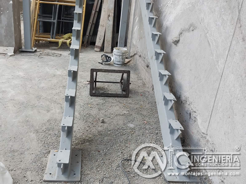 Fabricación y montaje de escaleras metálicas para edificios en Bogotá, Colombia. Montajes, Ingeniería y Construcción. MIC SAS. Fabricación y montaje de escaleras metálicas para edificios en Bogotá, Colombia. Montajes, Ingeniería y Construcción. MIC SAS.