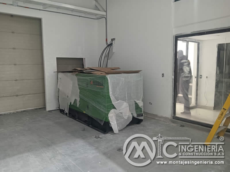 Suministro e instalación de generador eléctrico en local comercial en Bogotá, Colombia. Montajes, Ingeniería y Construcción MIC SAS.