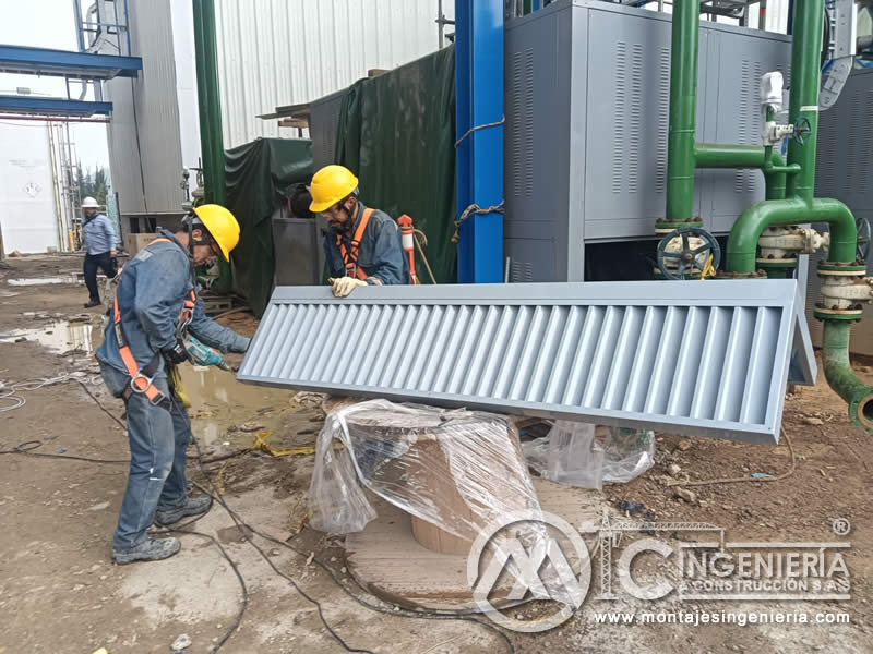 Ensamble de rejillas louvers para equipos de ventilación industrial en Bogotá, Colombia. Montajes, Ingeniería y Construcción MIC SAS.
