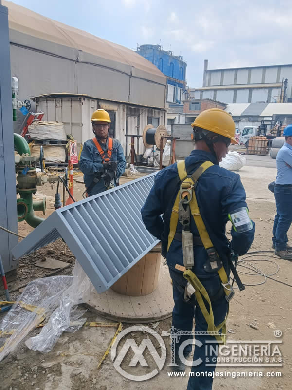 Instalación de louvers metálicos para equipos industriales en Bogotá, Colombia. Montajes, Ingeniería y Construcción MIC SAS.