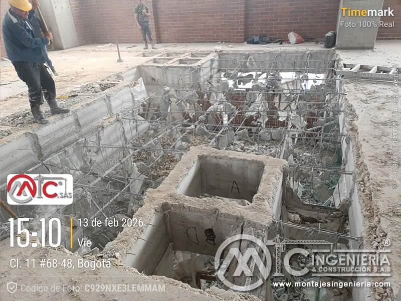 Excavación de fosas con malla de refuerzo y casetones de cimentación en concreto en Bogotá, Colombia. Montajes, Ingeniería y Construcción MIC SAS.