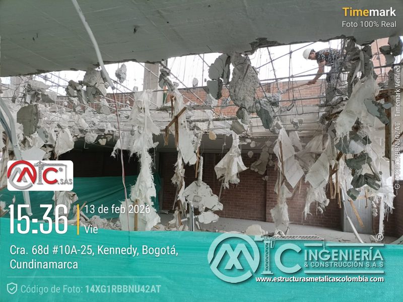 Intervencion de placa de concreto para rampas vehiculares estructura en Bogotá, Colombia. Montajes, Ingeniería y Construcción MIC SAS.