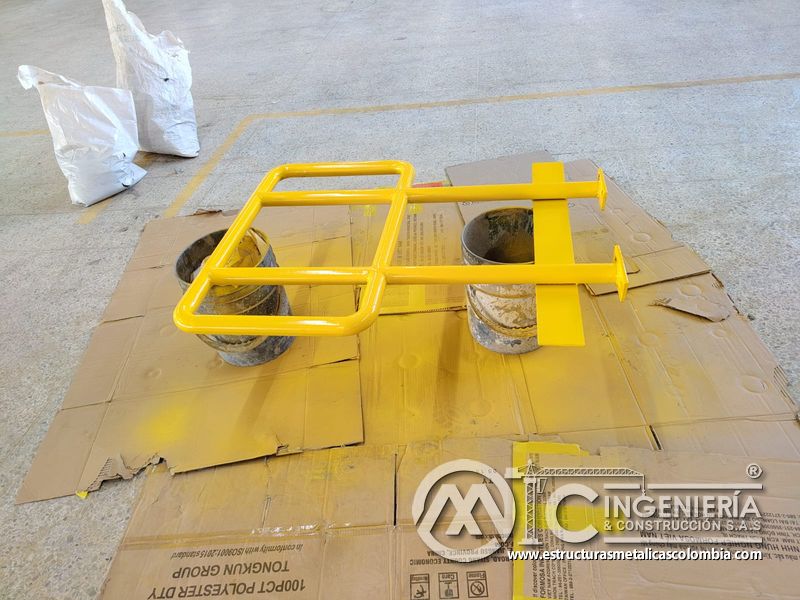 Rampas de acceso vehicular en concreto para parqueaderos metálica en Bogotá, Colombia. Montajes, Ingeniería y Construcción MIC SAS.