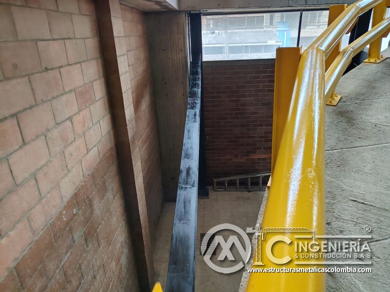 Rampas de acceso vehicular en concreto para parqueaderos obra civil en Bogotá, Colombia. Montajes, Ingeniería y Construcción MIC SAS.