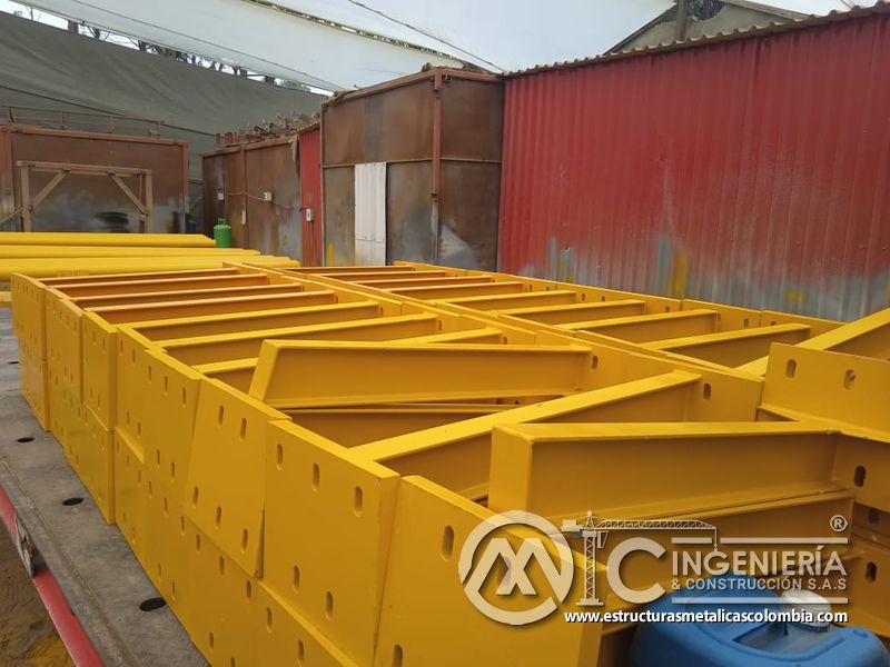 Paquete de módulos metálicos amarillos para protección lateral del puente Venecia con fabricación e instalación profesional en Bogotá, Colombia. Montajes, Ingeniería y Construcción. MIC SAS. Paquete de módulos metálicos amarillos para protección lateral del puente Venecia en Bogotá, Colombia. Montajes, Ingeniería y Construcción. MIC SAS.