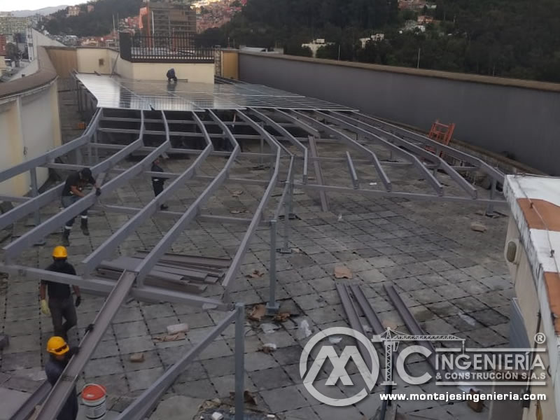 Fabricación de pérgolas estructurales metálicas para montaje de paneles solares en Bogotá, Colombia. Montajes, Ingeniería y Construcción. MIC SAS
