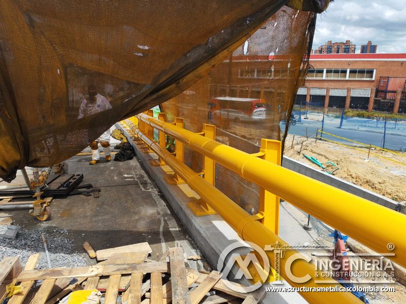 Contemple el acabado amarillo uniforme obtenido mediante un proceso controlado de manera firme y segura en Bogotá, Colombia. Montajes, Ingeniería y Construcción. MIC SAS.
