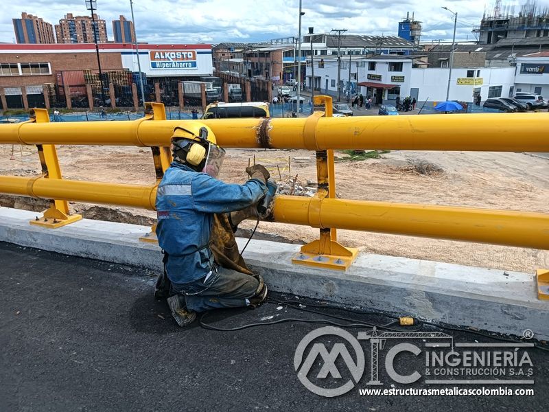 Analice el desbaste mecánico del cordón en el travesaño de la defensa perimetral sin perder continuidad en Bogotá, Colombia. Montajes, Ingeniería y Construcción. MIC SAS.