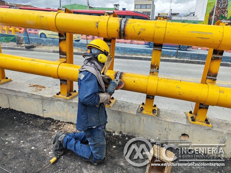 Revise el desbaste que uniforma cordones recientes en la defensa tubular mediante control especializado en Bogotá, Colombia. Montajes, Ingeniería y Construcción. MIC SAS.