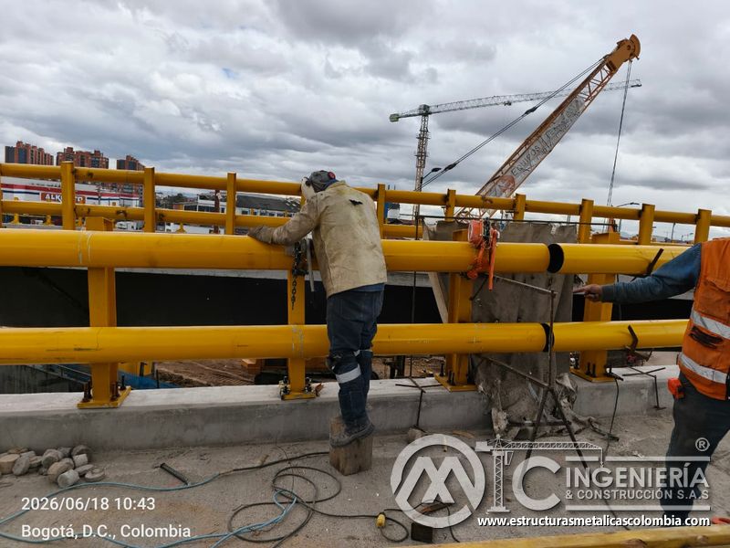 Reconozca el tensor de cadena que aproxima extremos tubulares para una unión exacta para el puente vial en Bogotá, Colombia. Montajes, Ingeniería y Construcción. MIC SAS.