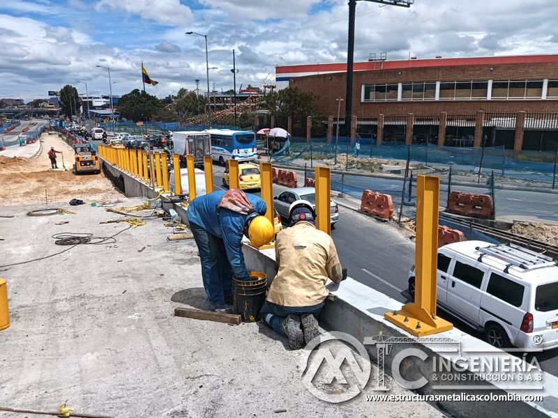 Examine el tratamiento protector aplicado en placas base de elementos verticales sin perder continuidad en Bogotá, Colombia. Montajes, Ingeniería y Construcción. MIC SAS.
