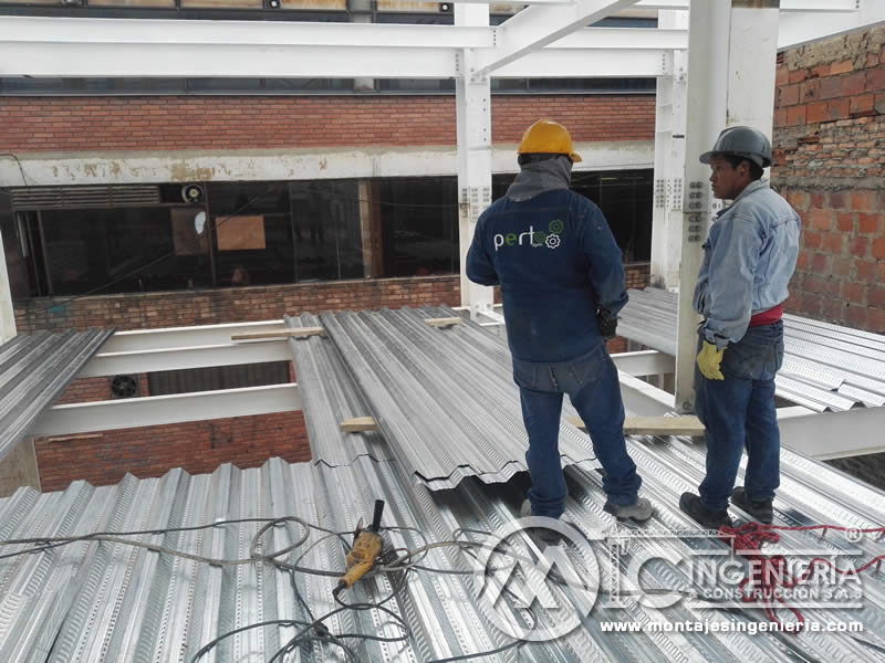 Estructuras metálicas y cálculo estructural para la construcción de edificios en Bogotá, Colombia. Montajes, Ingeniería y Construcción. MIC SAS