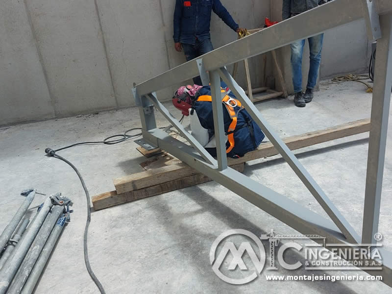 Montajes industriales metálicos para la construcción de pórticos en Bogotá, Colombia. Montajes, Ingeniería y Construcción. MIC SAS. Montajes industriales metálicos para la construcción de pórticos en Bogotá, Colombia. Montajes, Ingeniería y Construcción. MIC SAS.
