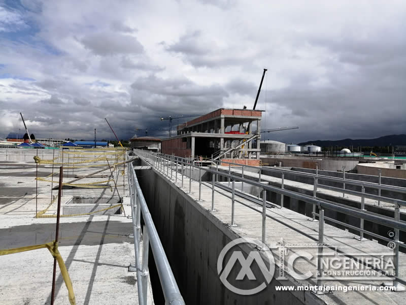 Montaje de barandas metálicas para construcciones y estructuras de concreto en Bogotá, Colombia. Montajes, Ingeniería y Construcción. MIC SAS