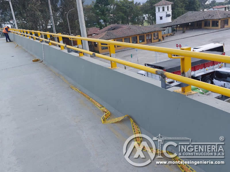 Reparación y mantenimiento de estructura metálica de puentes peatonales en Bogotá, Colombia. Montajes, Ingeniería y Construcción. MIC SAS.