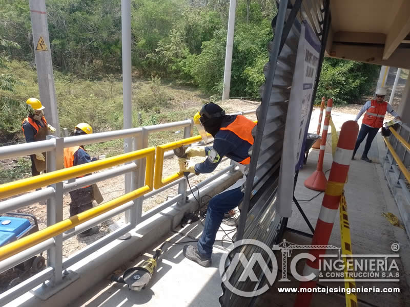Construcción y montaje de puentes peatonales con estructura metálica en Bogotá, Colombia. Montajes, Ingeniería y Construcción. MIC SAS.