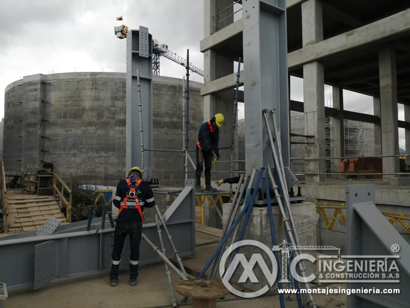 Empresas de estructuras metálicas para el montaje de construcciones en acero en Bogotá, Colombia. Montajes, Ingeniería y Construcción. MIC SAS