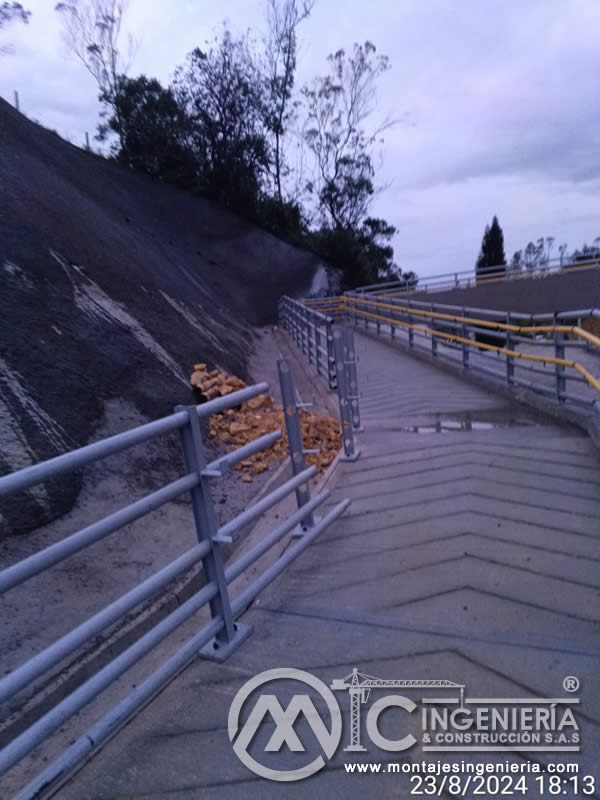 Construcción de puentes y pasarelas peatonales con materiales metálicos en Bogotá, Colombia. Montajes Ingeniería y Construcción. MIC SAS. Construcción de puentes y pasarelas peatonales con materiales metálicos en Bogotá, Colombia. Montajes Ingeniería y Construcción. MIC SAS.